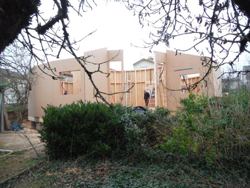 Maison ossature bois style yourte à Poitiers